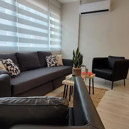 New Cosy Studio In The Heart Of Kadikoy * Estambul